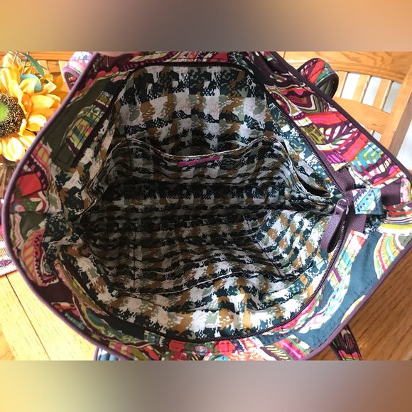 Vera Bradley tote bag in Heirloom Paisley print - Picture 3 of 4